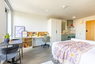 Gold Studio at Dunaskin Mill, 5 Dunaskin Court, West End, Glasgow, G116QJ - Image 4